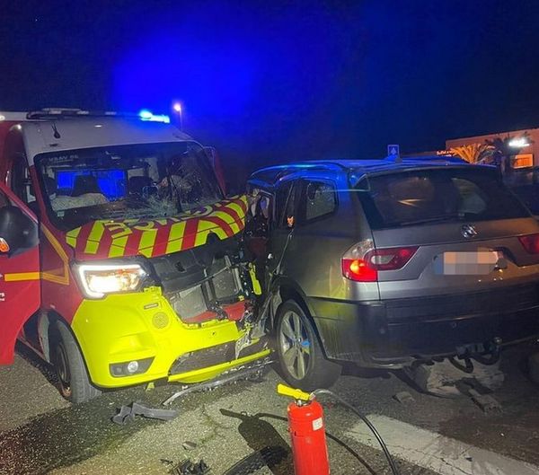 To druzgocąca tragedia. Moje myśli są z rodzinami, współpracownikami i bliskimi tych dwóch strażaków. Ich zaangażowanie i poświęcenie zasługują na najwyższy szacunek. 🙏🚒… Zobacz więcej