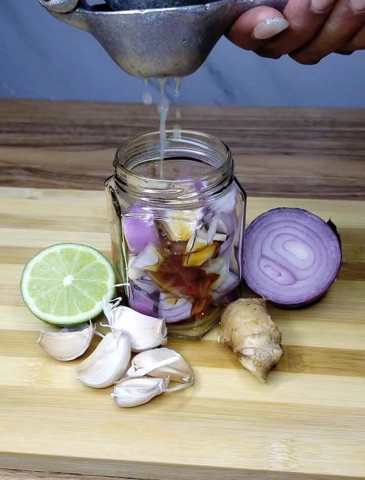 Oczyść swoje płuca, pozbądź się suchego kaszlu, przeziębienia i bólu gardła dzięki tej naturalnej recepturze!!