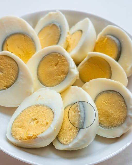 Dlaczego wokół jajka na twardo pojawia się zielony pierścień
