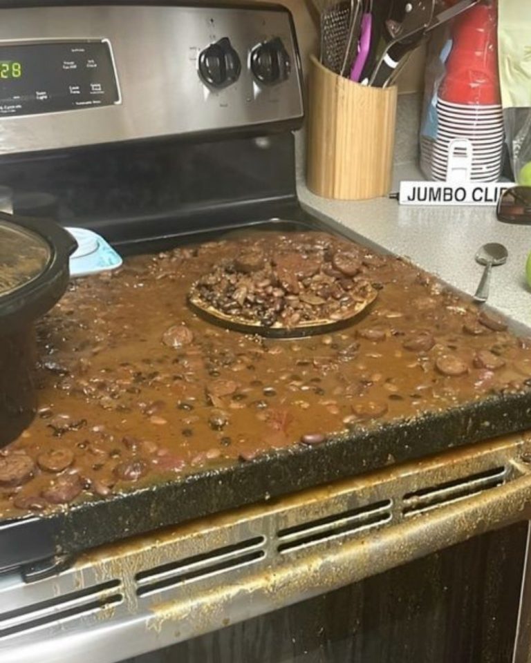 Dlaczego nigdy nie należy stawiać wolnowaru na kuchence