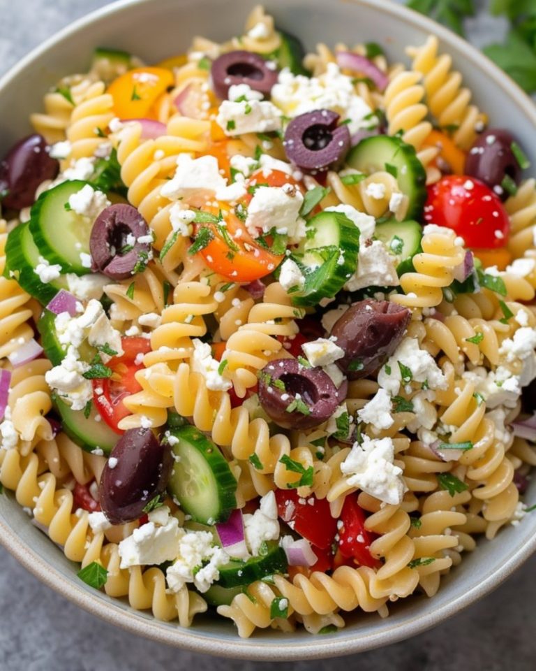 Łatwy przepis na grecką sałatkę makaronową