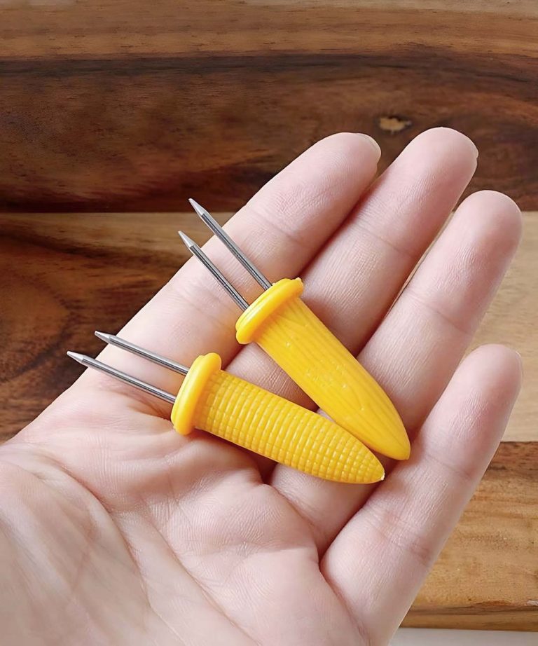 Natrafiając na ten przedmiot wśród przyborów kuchennych mojego sąsiada, od razu zaintrygował mnie jego wygląd