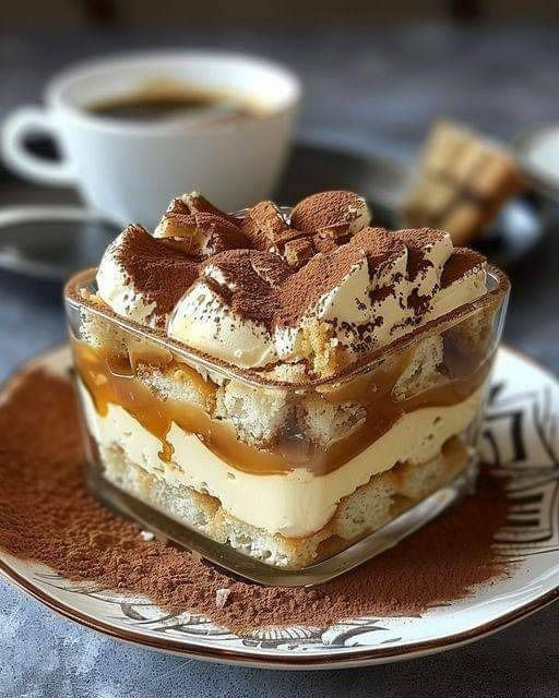 Tiramisu z solonym karmelem